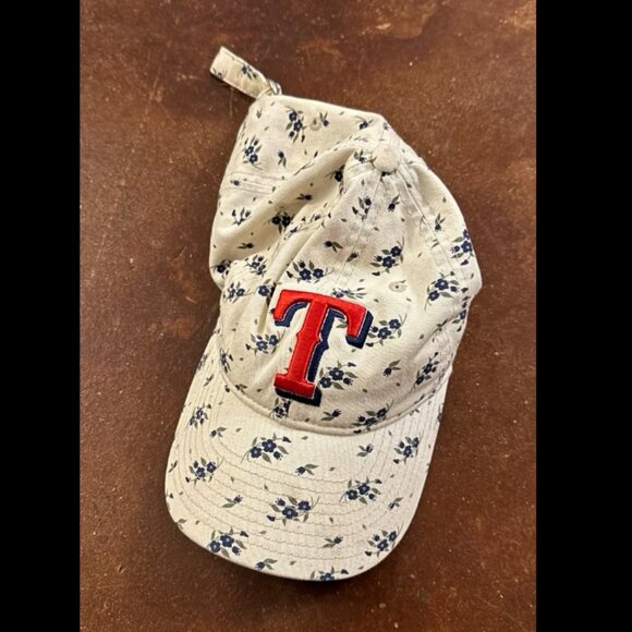 Accessories - Women's New Era Cream Texas Rangers Chrome Bloom 9TWENTY adjustable